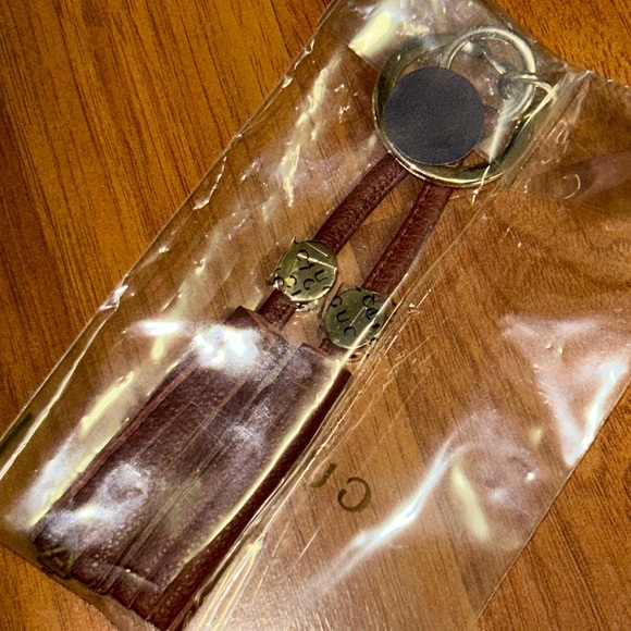 Brand New in Box Authentic Gucci GG Leather Bag Charm / Keychain / Keyring - Picture 12 of 12